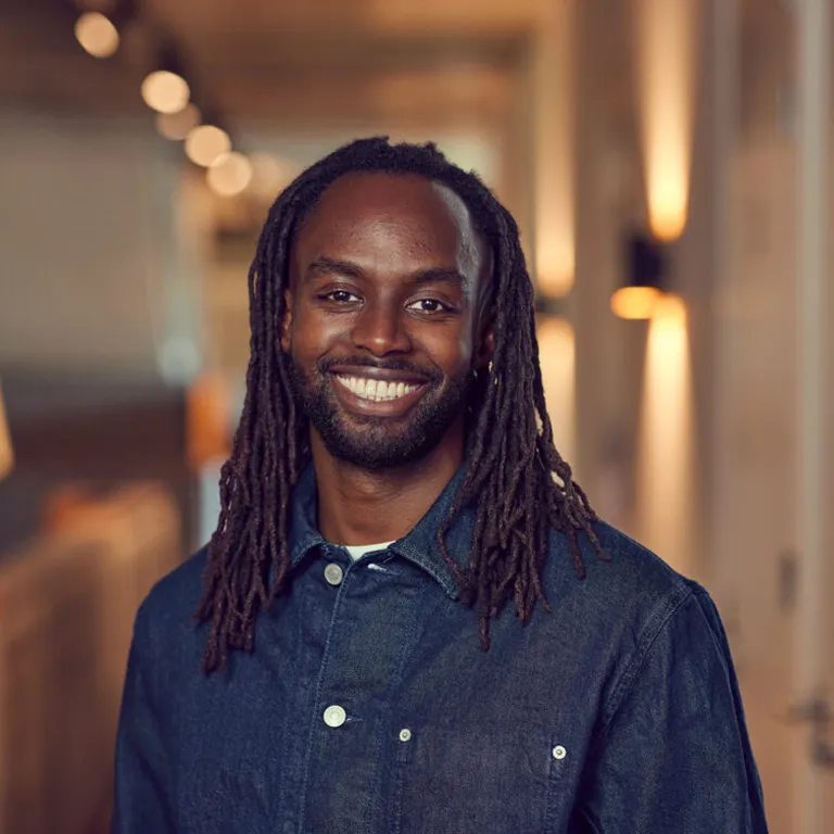 Chris Bizimana, Consultant