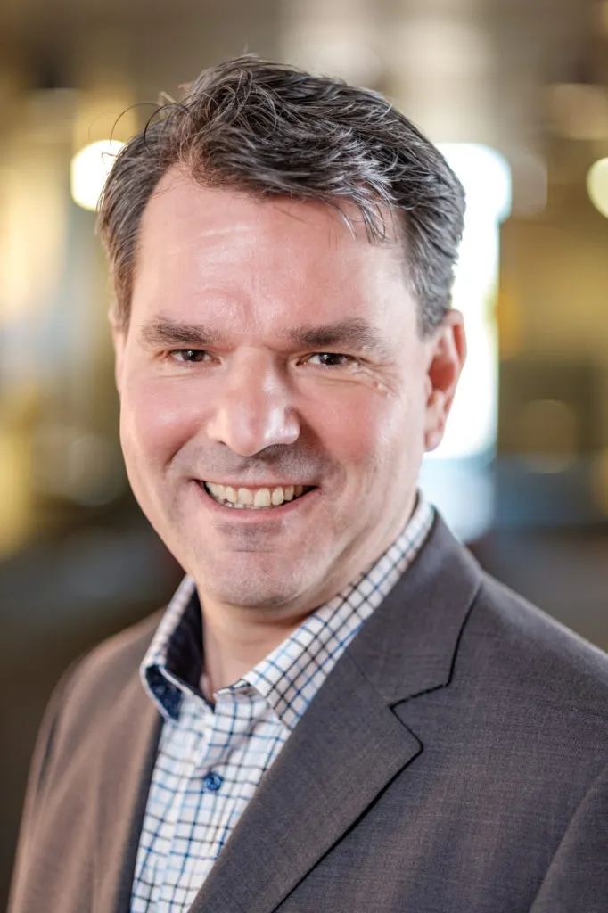 Iwan Polfliet, Consultant