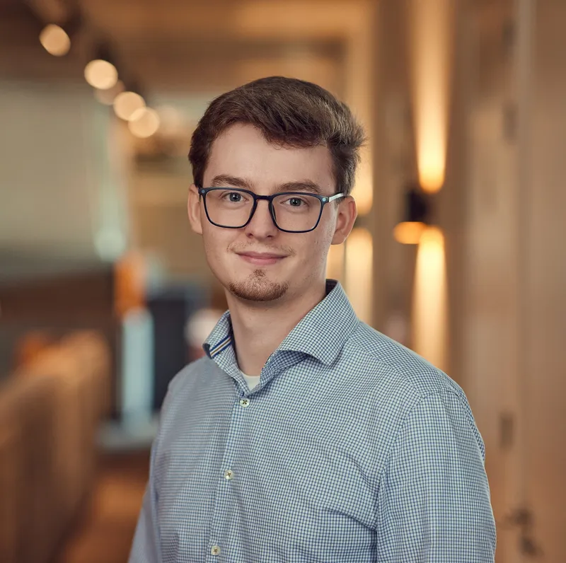 Maurits Zuidhof, Consultant